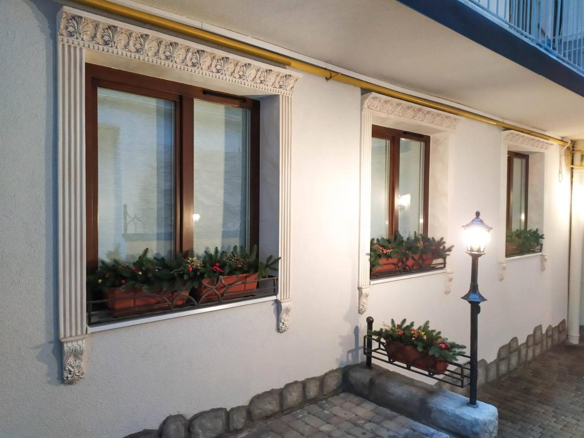 Ferienwohnung RynOK 25 Modern Lviv Center Exterior foto